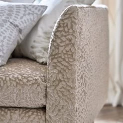 Dentella 9 Dentella -Wand Meester 4 fabric upholstery embroidery velvet pastel beige detail dentella paloma harlequin style library