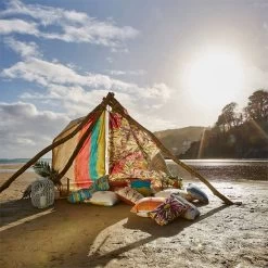 Setola -Wand Meester Harlequin Fauvisimo Fabric collection Setola design stripe design Turquoise lime fuchsia luxury drape fabric