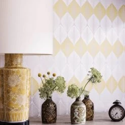 Leaf Fall -Wand Meester OsborneAndLittle VerdantaWallpapers LeafFall W6591 01 02