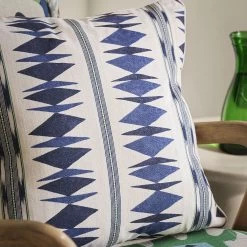 Samira -Wand Meester osborne and little irisa samira f7836 fabrics stoffen